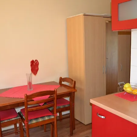 Kodzoman Apartment